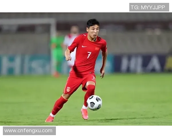 15位足球明星的精彩时刻盘点与他们背后的非凡故事 15位足球明星的精彩时刻盘点与他们背后的非凡故事