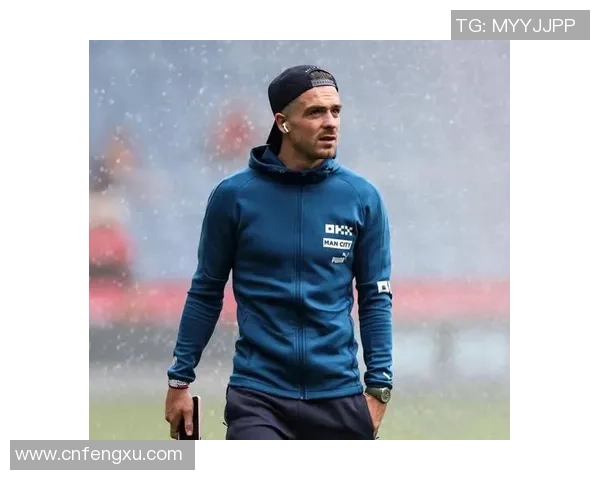 以不用手接足球的球星为主题探讨职业足球的独特技巧与挑战