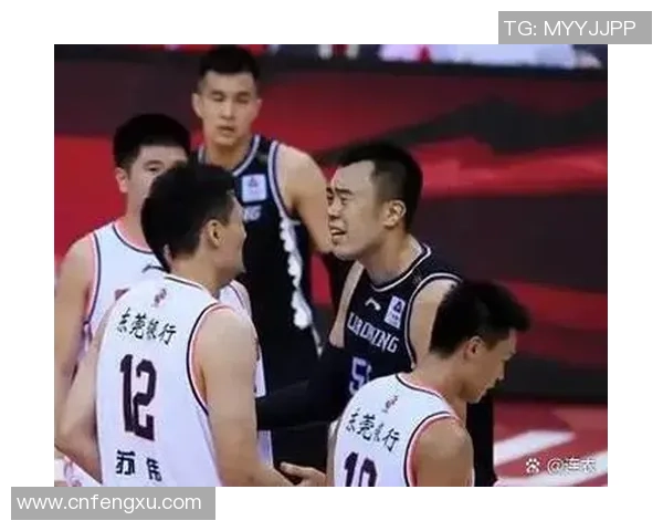 杜球星再度闪耀赛场 打破纪录带领球队勇夺冠军奖杯