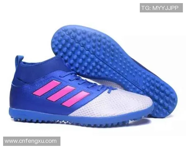 球星定制足球鞋袋图案展示 精致设计引领运动时尚潮流 球星定制足球鞋袋图案展示 精致设计引领运动时尚潮流