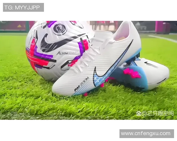 耐克足球鞋代言球星盘点及其在绿茵场上的精彩表现